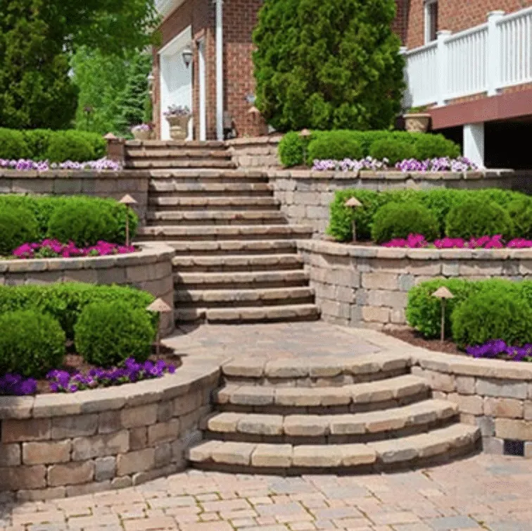 Why-Hire-Landscaping-Professionals-Instead-of-Doing-it-Yourself
